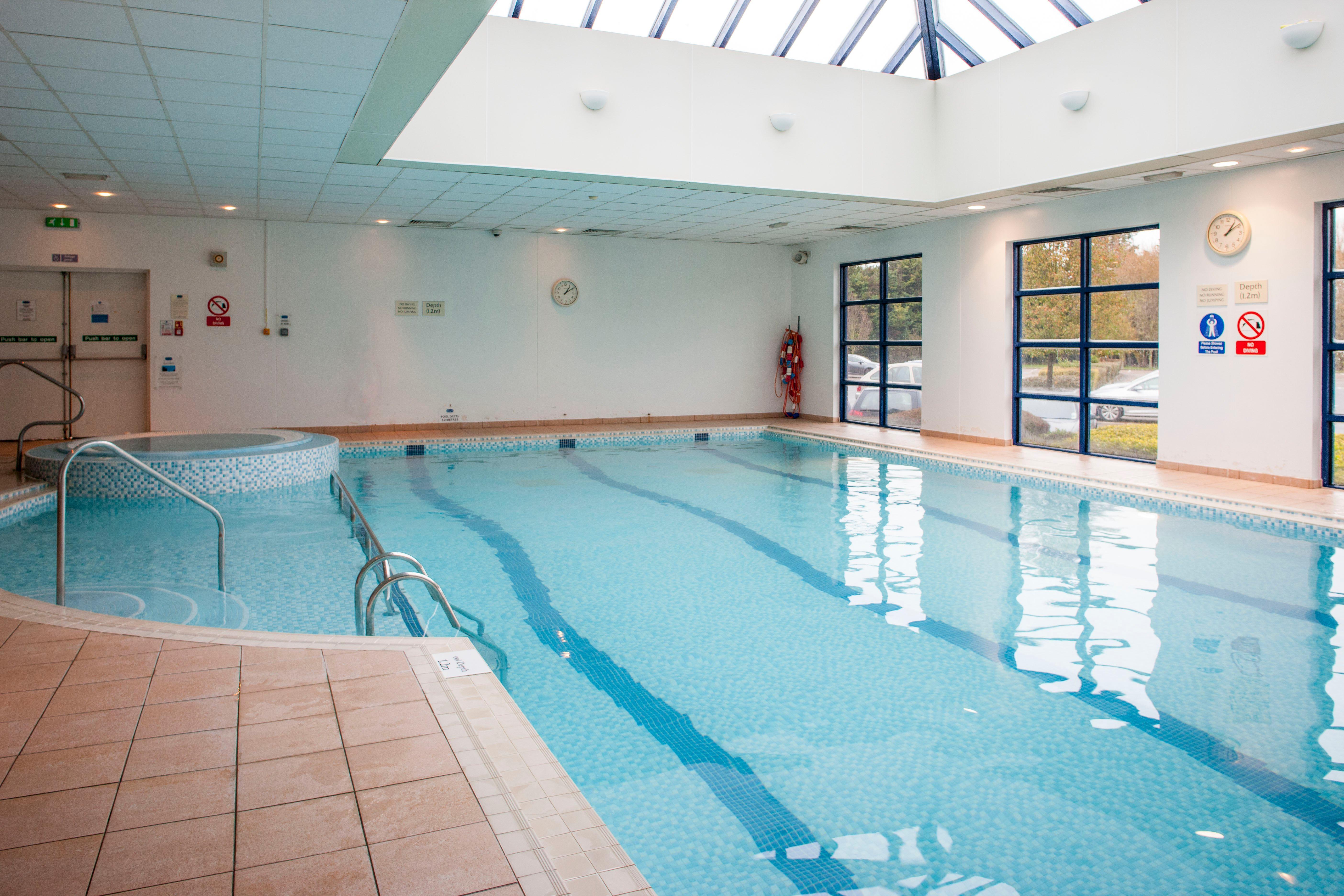 Holiday Inn London-Shepperton By Ihg Exteriér fotografie