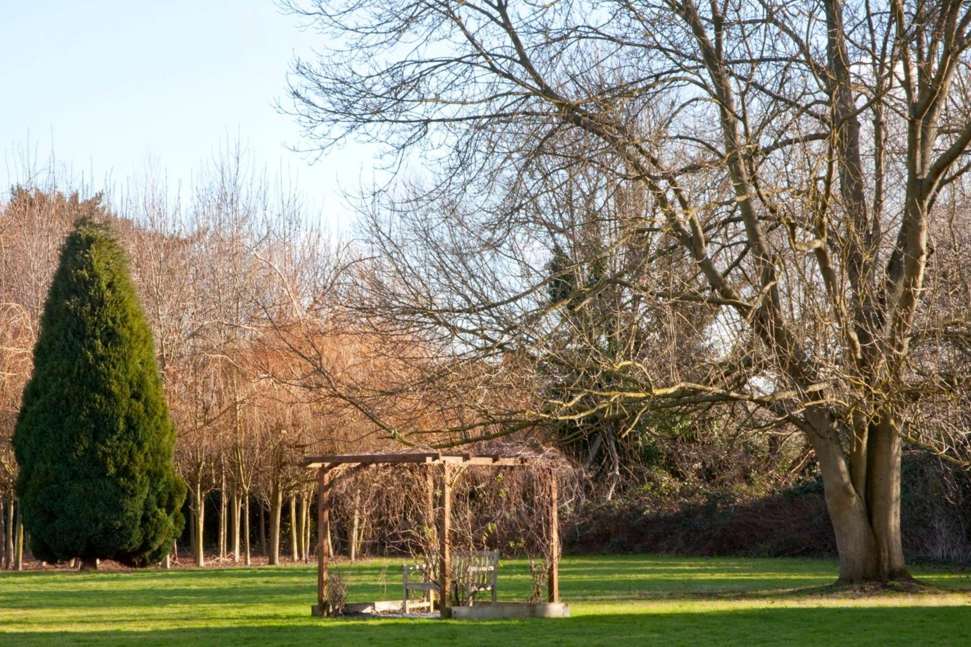 Holiday Inn London-Shepperton By Ihg Exteriér fotografie